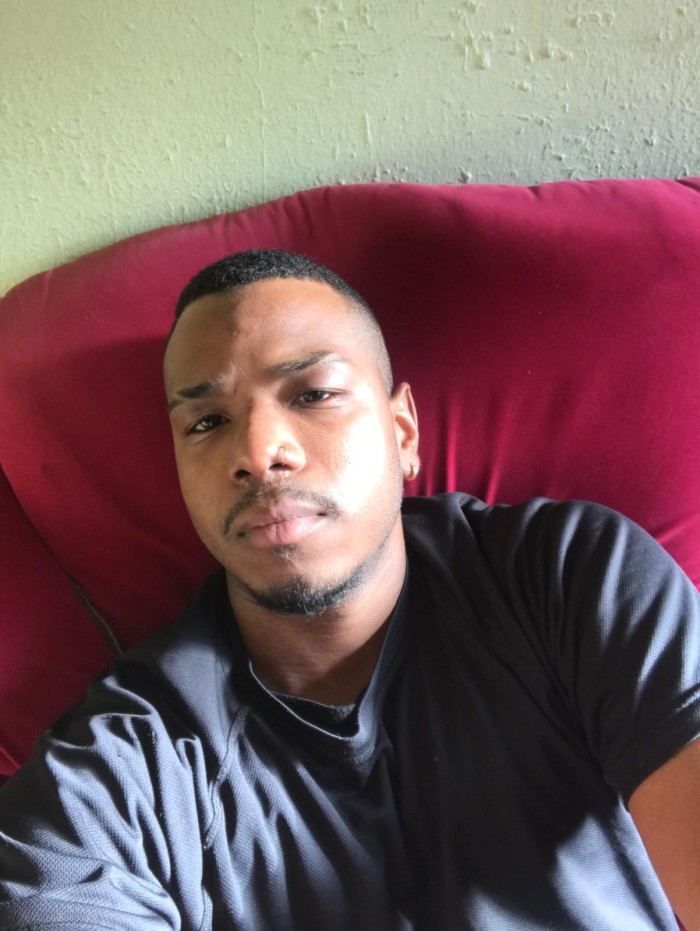 Dispuesto a complacerte en tus fantasía