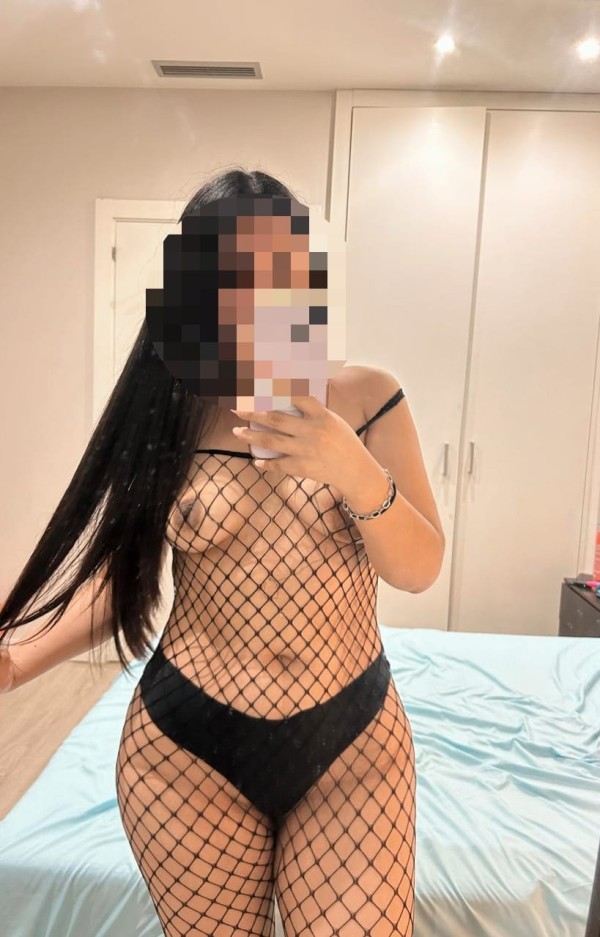 Isabela morena delgadita cuerpo perfecto