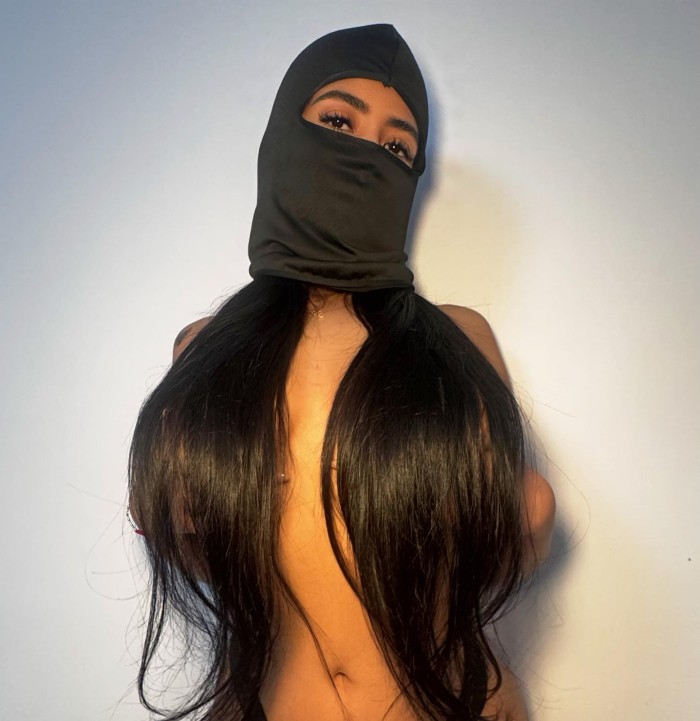 QUIERO ESTAR ENCIMA DE TI … CARICIAS Y MAS