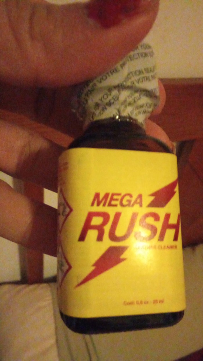 ME CHUPAS LA POLLA E TE DOY POOOPEEER AMOR