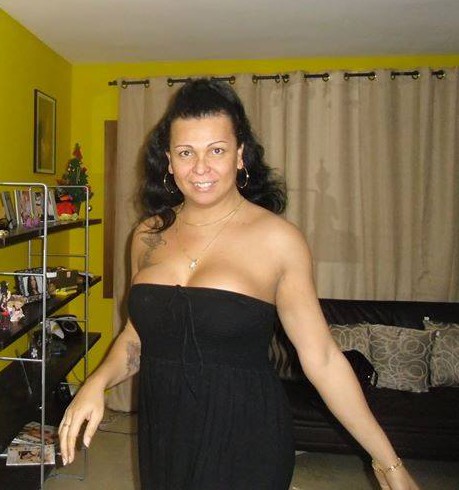 TRAVESTI MORENAZA FIESTEIRA CLAVADORA JUGUETONA