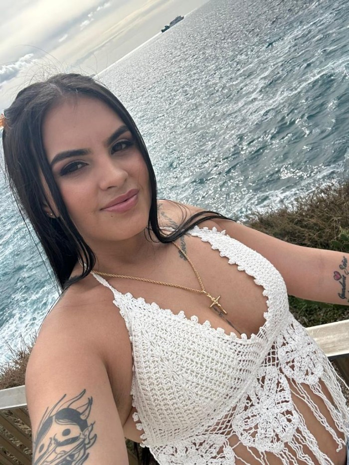 Chica joven muy guapa en Bilbao. 2 horas 150