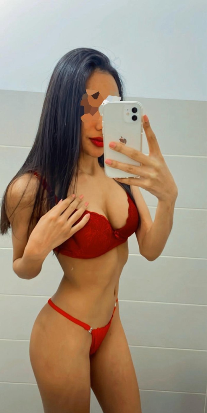 BRASILEÑA NUEVA EN CASA 23 AÑITOS EN PROSPERIDAD