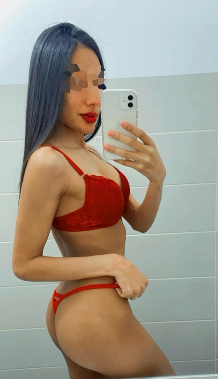 BRASILEÑA NUEVA EN CASA 23 AÑITOS EN PROSPERIDAD