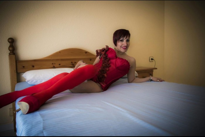 ESCORT MADURITA MUY CACHONDA Y FIESTERA