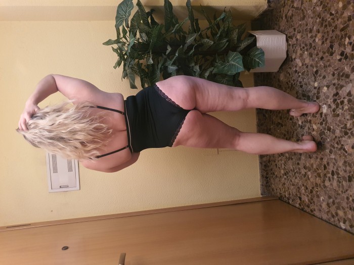 Joven guapa putita de castellon