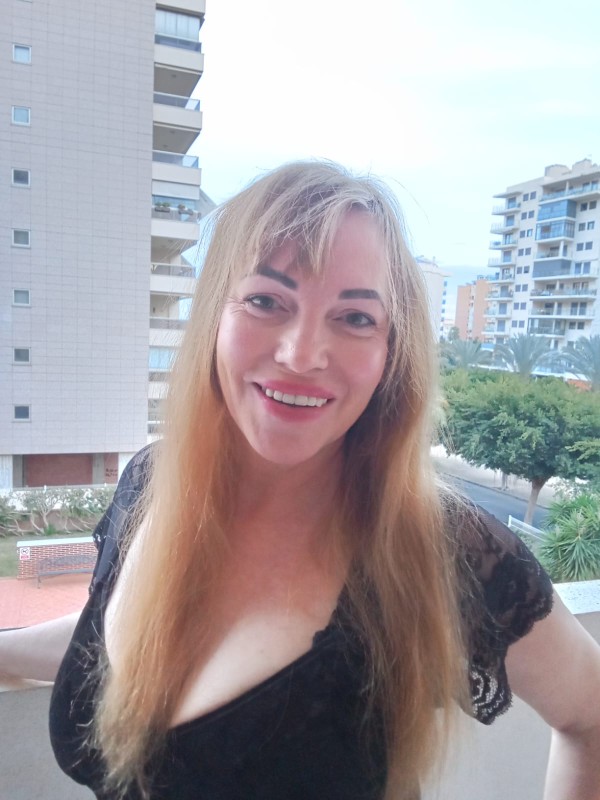 MUY CARIÑOSA!!!!