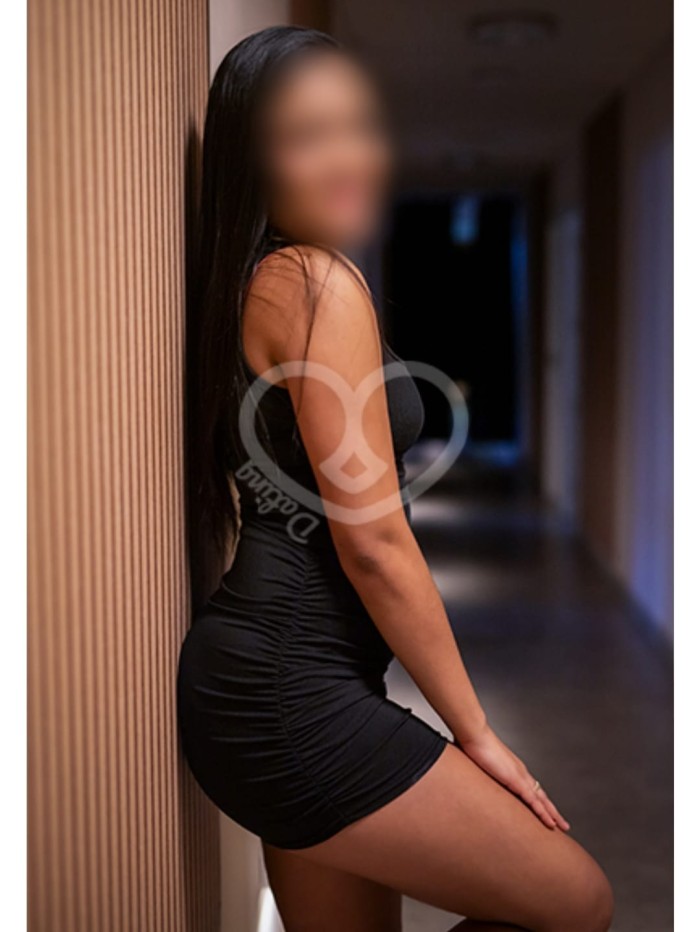 JOVENCITA MUY CACHONDA ME CORRO A CHORROS