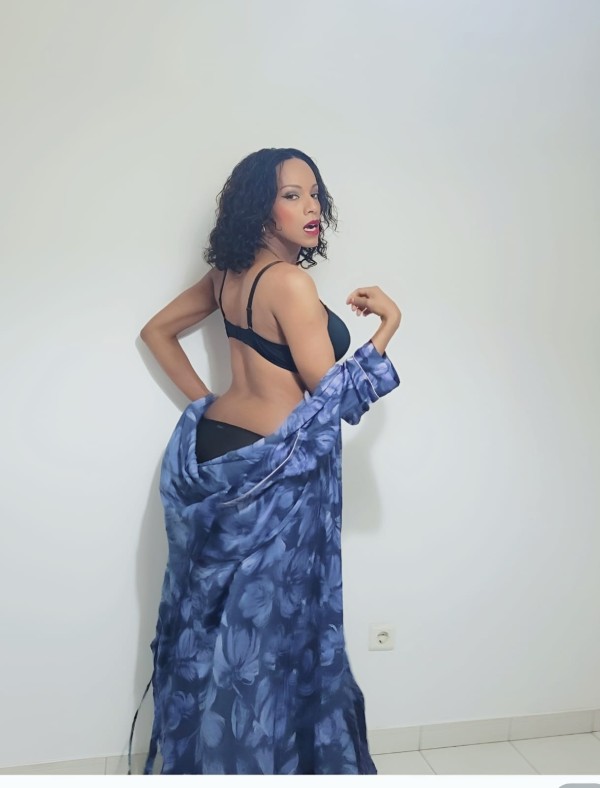 Últimos dias bella Travestí Dayane Bombom  en Castro Urdiales