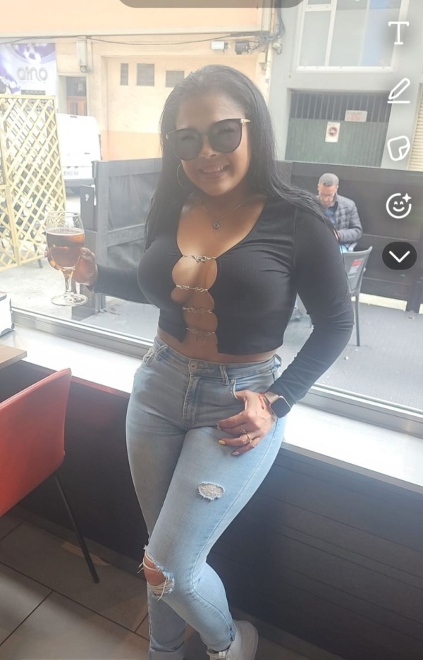 SAMANTHA CALIENTE FIESTERA MUY DIVERTIDA