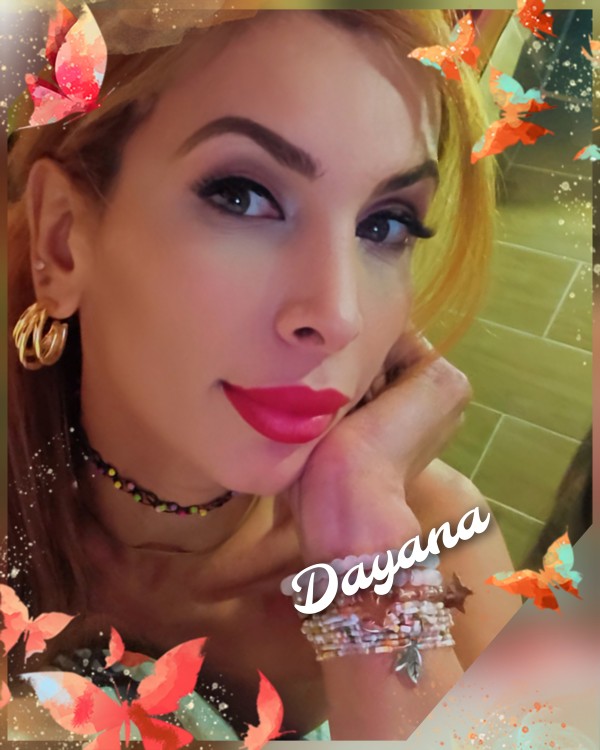 Travesti femenina en PONTEVEDRA