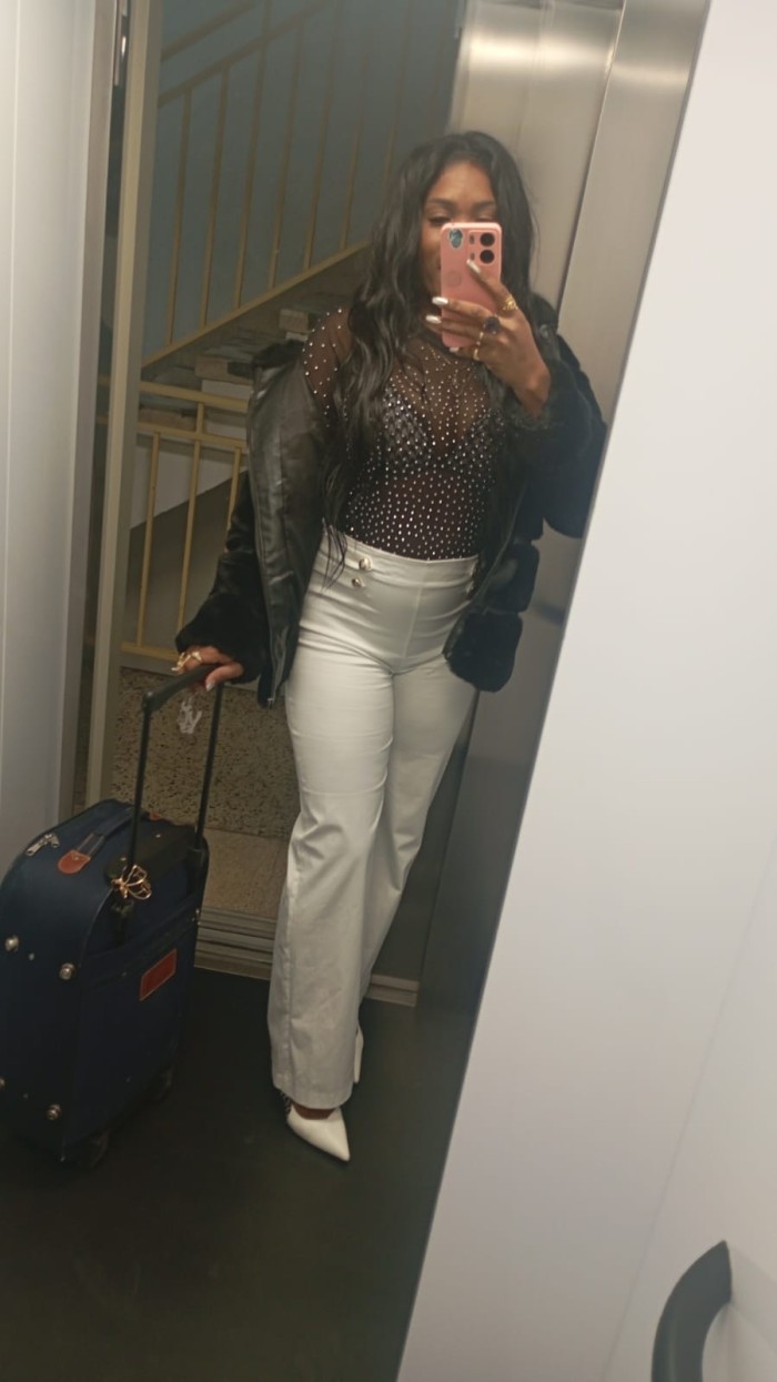 Cubana garganta profunda 60€ negra completa