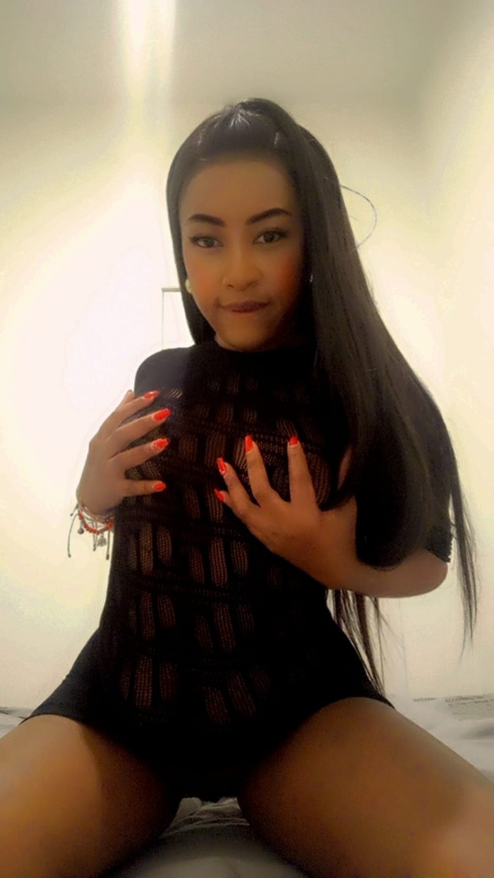 ENTRE MIS PIERNAS TENDRAS PASION,LOCURA Y MUCHO SE