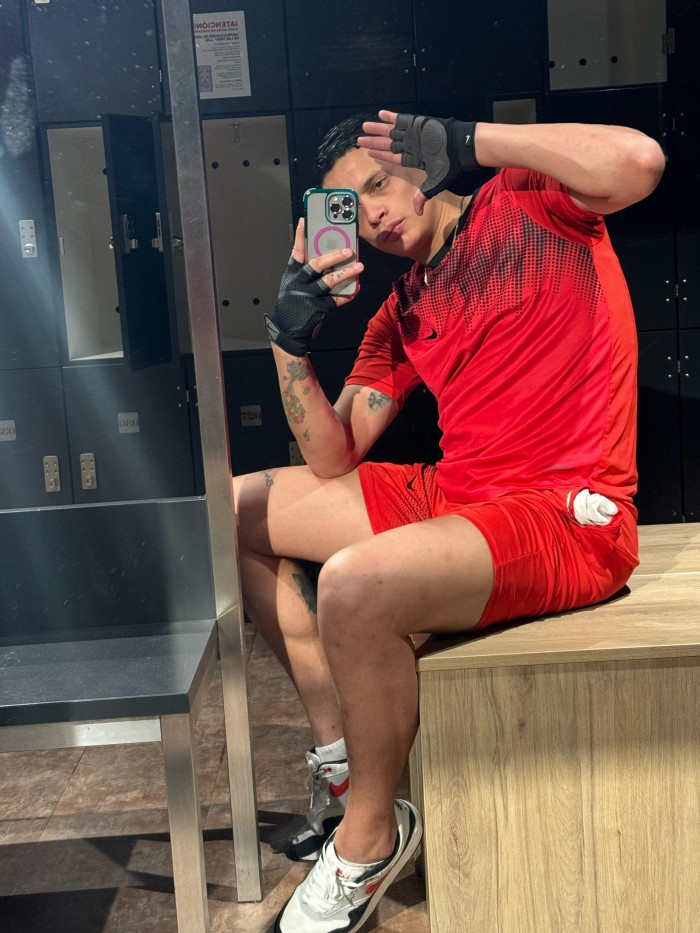 NOVEDAD EN TU CIUDAD VENEZOLANO, MODELO Y ACTOR XXL