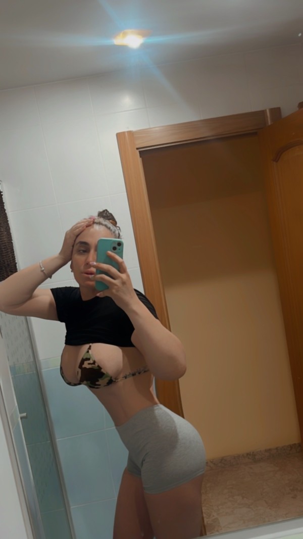 LAURA OFREZCO DE TODO Y PARA TODOS LOS GUSTOS