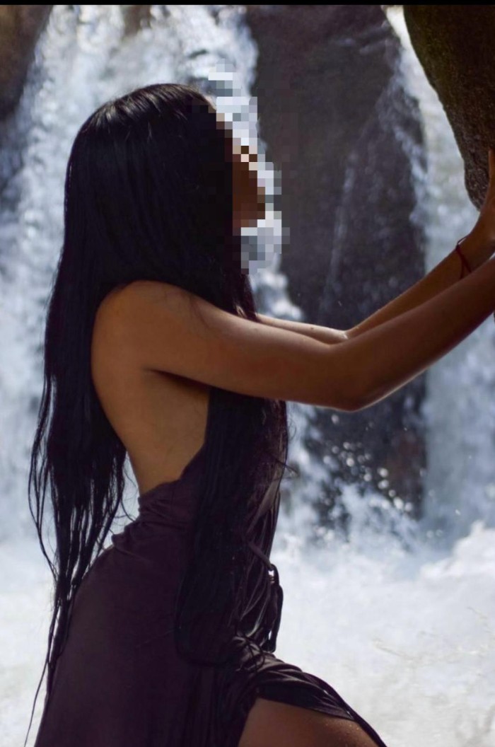 COLOMBIANA, ARDIENTE, MORBOSA