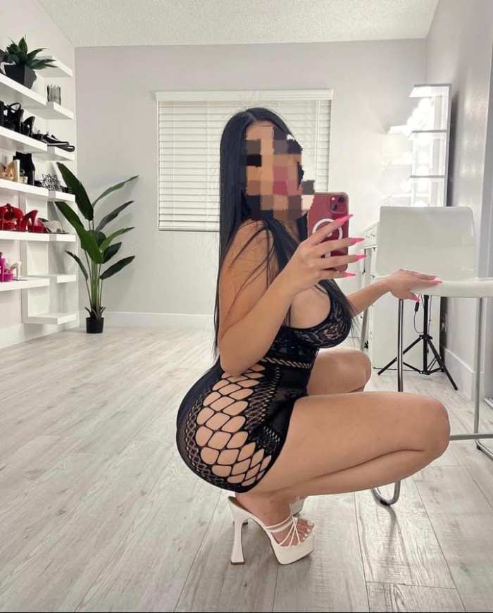 LATINA SENSUAL Y JUGUETONA! INDEPENDIENTE! PLASENC