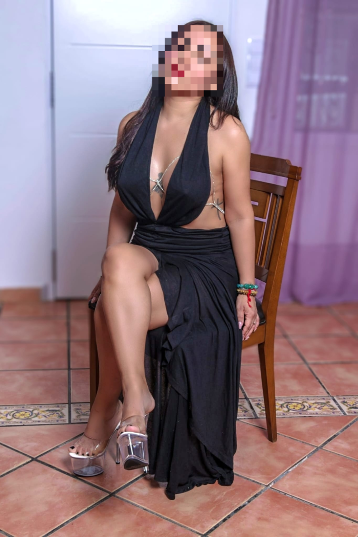 Latina elche
