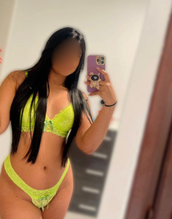 AMIGUITAS LATINAS, VEN A PASARLO RICO