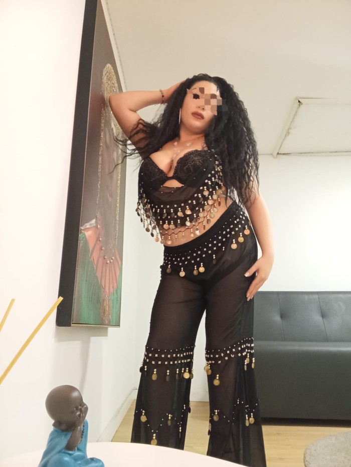 HERMOSA Y AUTENTICA /SALIDAS