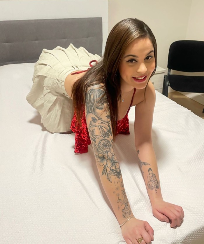 New New Rosalía encantadora