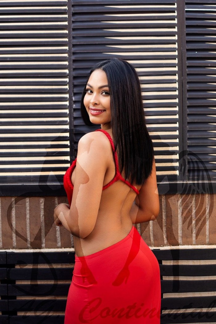 Lina dulce masajista