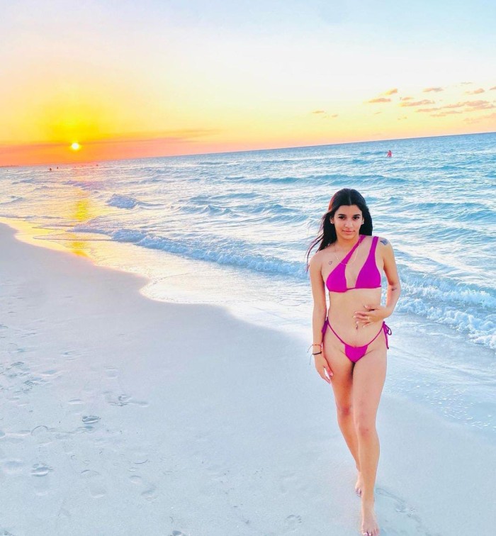 Colombiana muy fogosa jovencita NOVEDAD