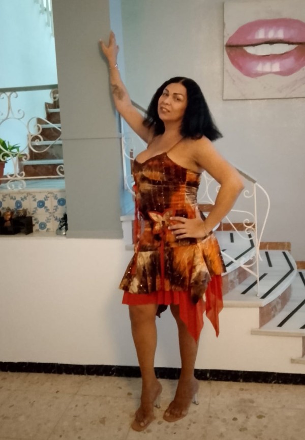 TRAVESTI MORENAZA FIESTEIRA AMANDA TAYLOR TOP