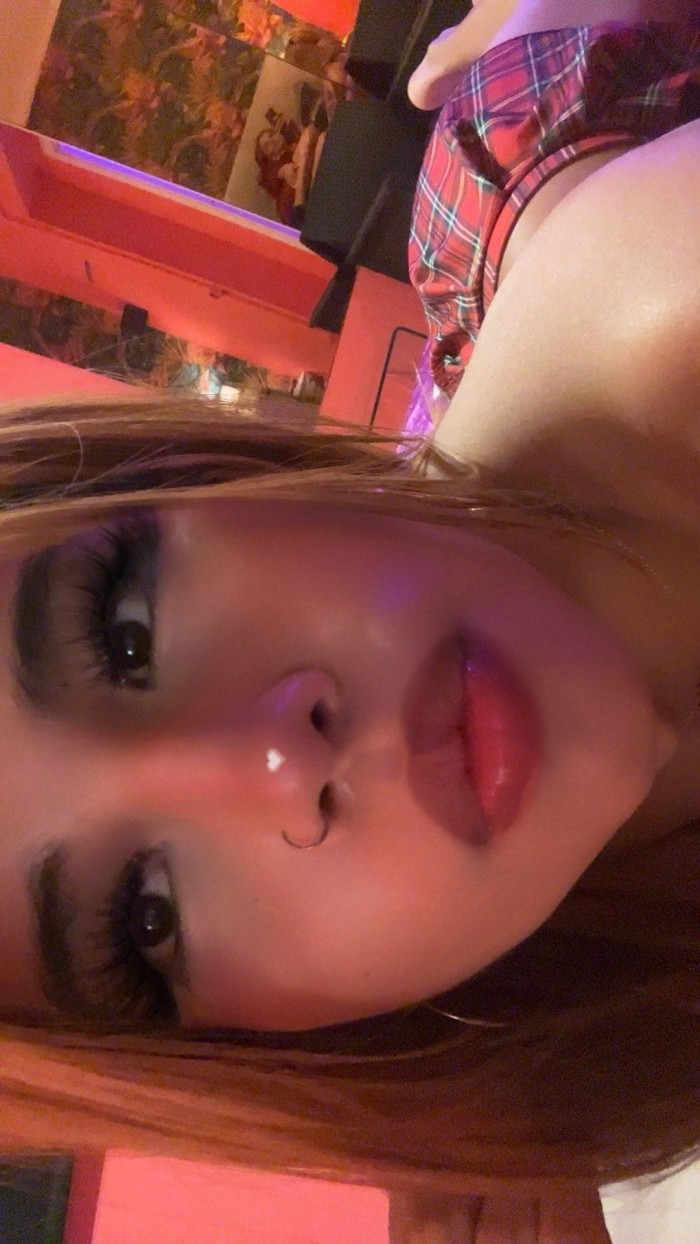 Impresionante travestí, femenina,sensual, morbosa