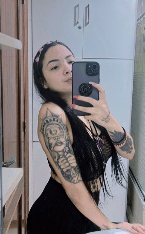 PON TU POLLA EN MI BOQUITA