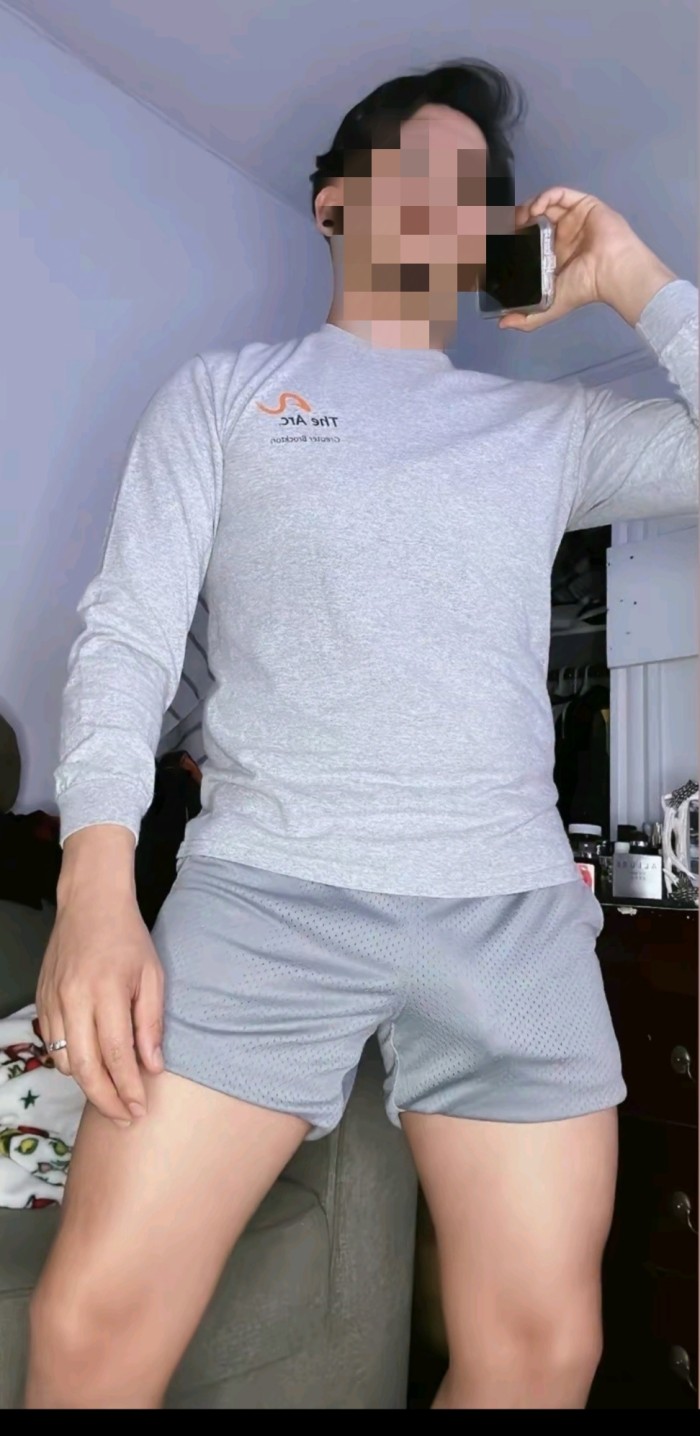 Latino 24 horas disponible ven a conocerme