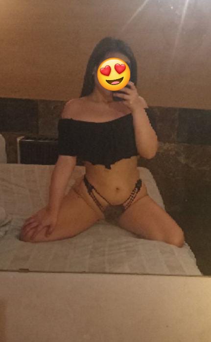 Peruana muy cachonda en torrassa