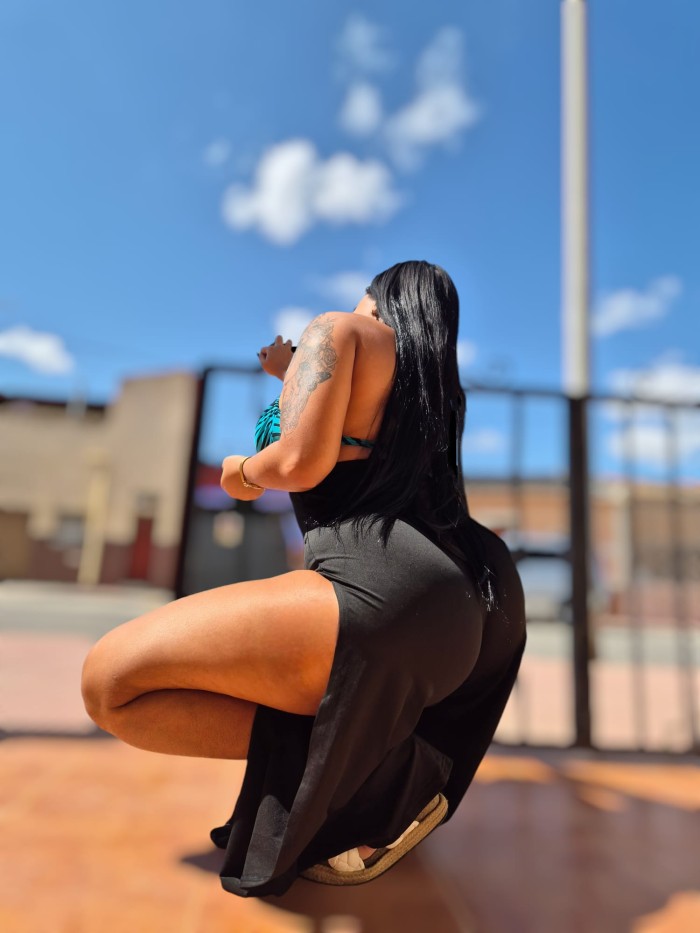 1##ALICIA UNA CHICA DISPUESTA A COMPLACERTE