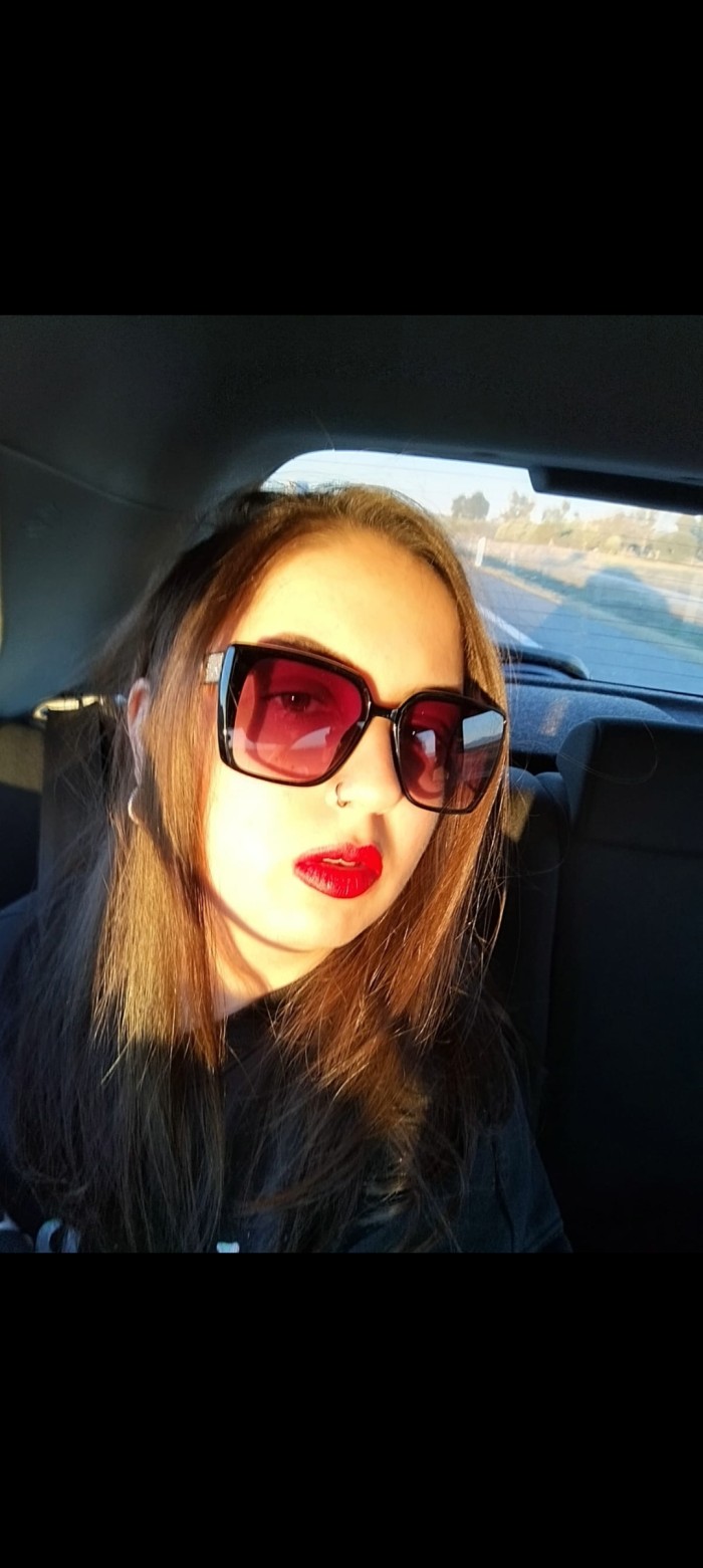 ESPAÑOLA JOVENCITA ESTUDIANTE DESPLAZAMIENTOS 24 H