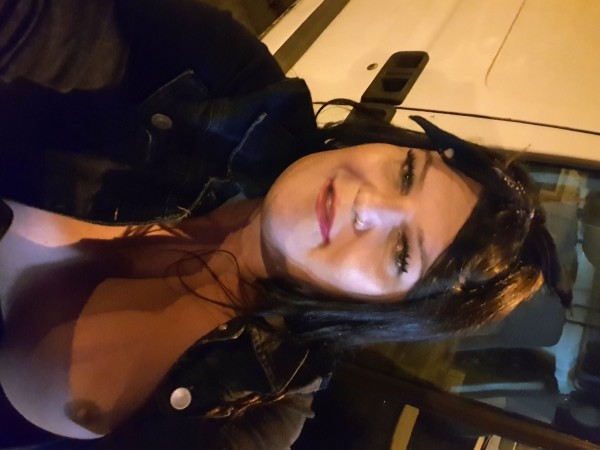 Valeria transexual hago salidas y videollamada 24