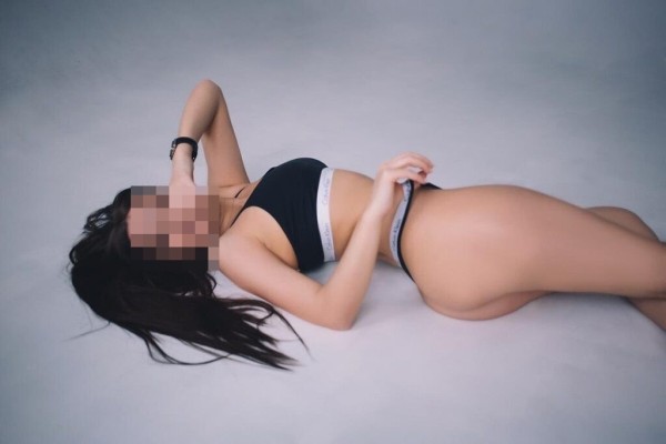 LATINA FOGOSA FIESTERA Y CON GANAS DE POLLA 24HRS