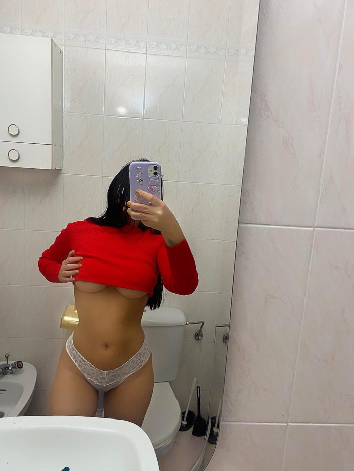 HERMOSA PARAGUAYATA FIESTERA Y AMANTE AL SEXO