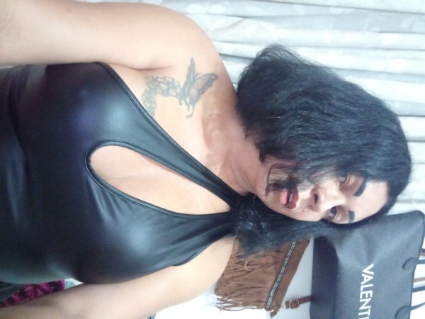 TRAVESTI MORENAZA VERSÁTIL BRASILENA VICIOSA ..