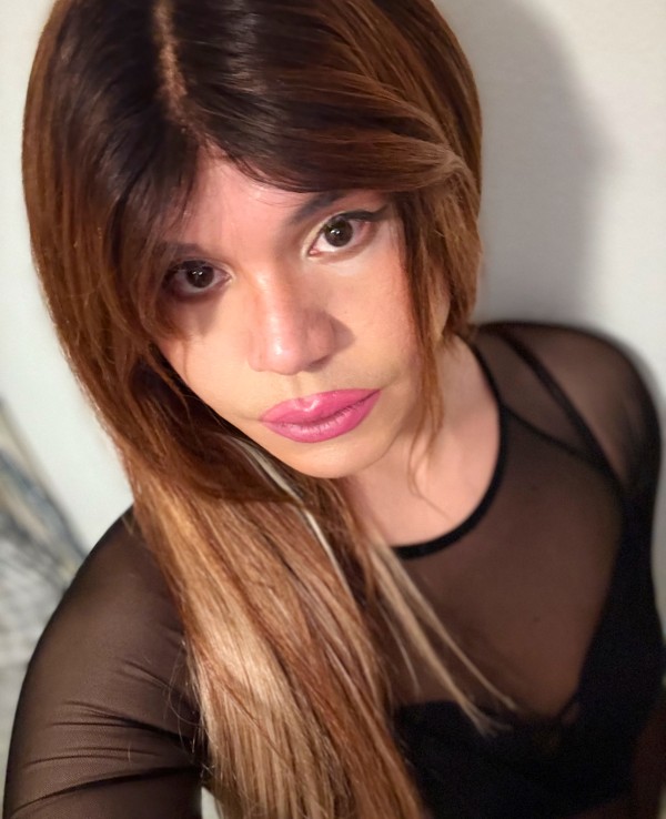 En BENIDORM NENA TRANS XXL ACTIVA 22cm! ROMPE CULOS Sitio privado. Fiestera