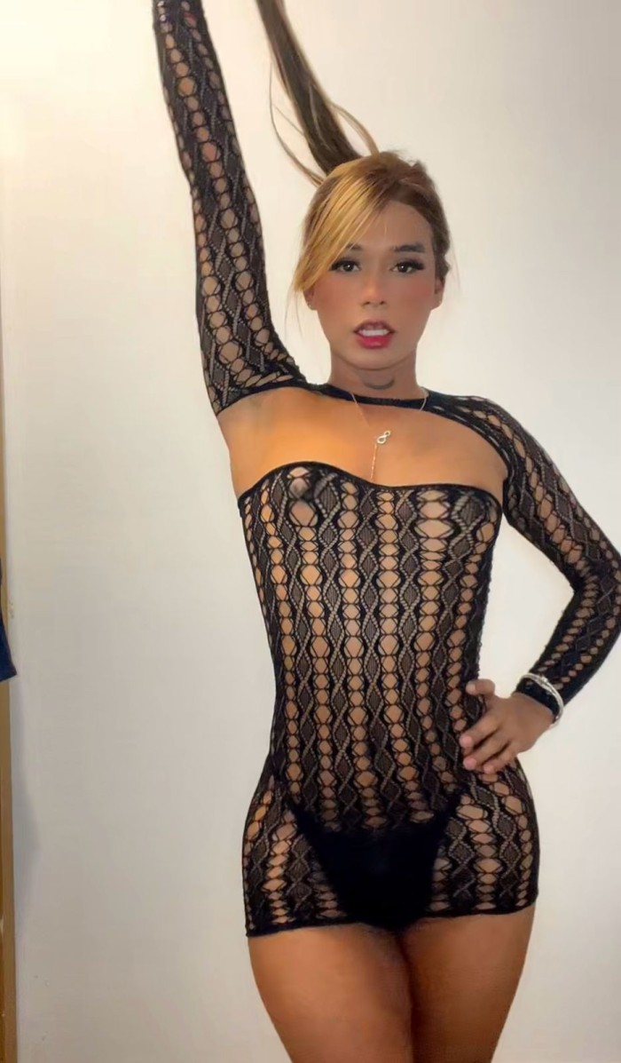 latina fiestera cañera recien llegada