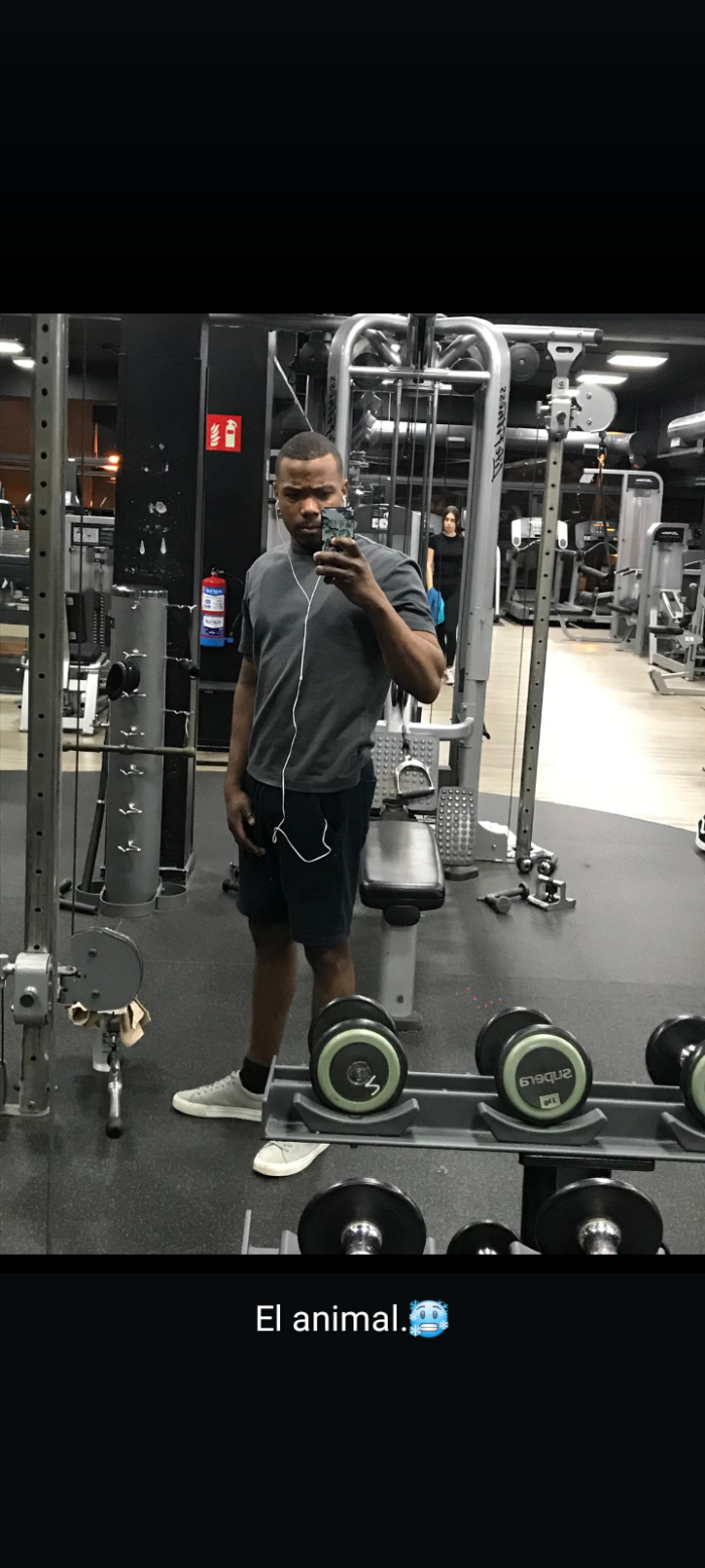 Dispuesto a complacerte en tus fantasía