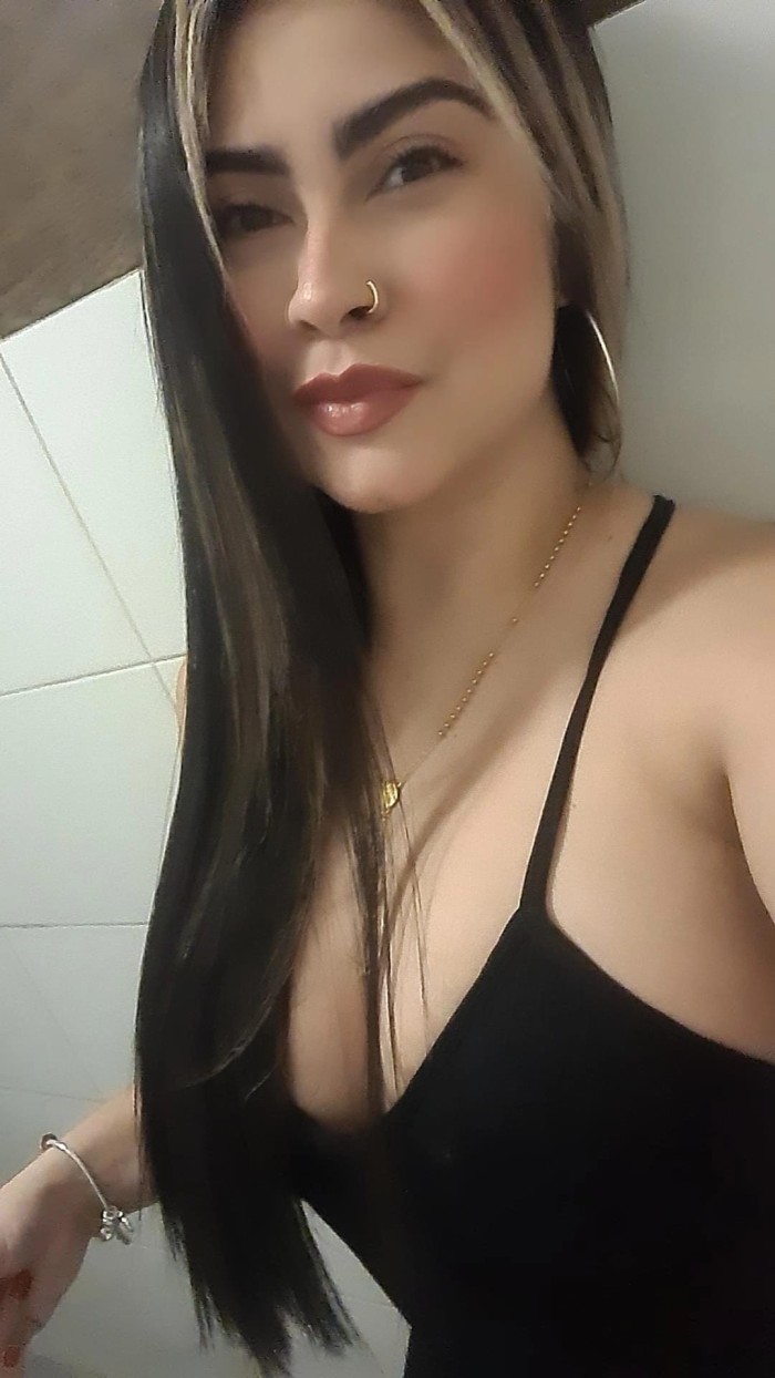 APASIONADA ARDIENTE Y MUY SEXY …SALIDAS