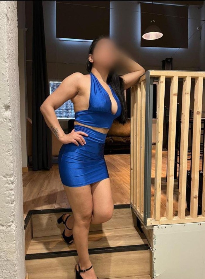 CHICA JOVEN Y HERMOSA Y FIESTERA 24H