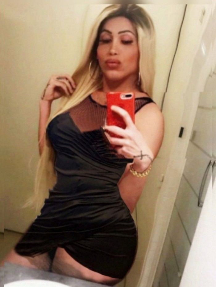 Trans Amanda rubiaza super viciosa muy zorra