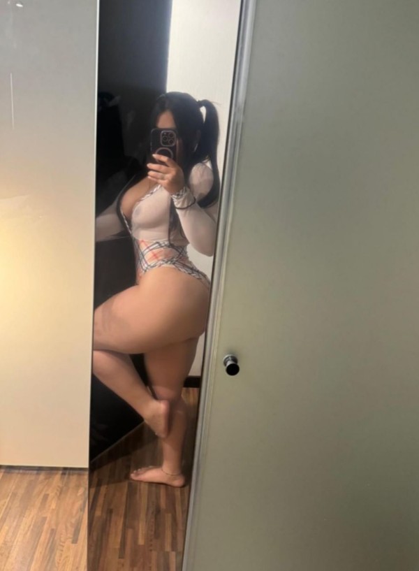 Chica sensual y muy exquisita