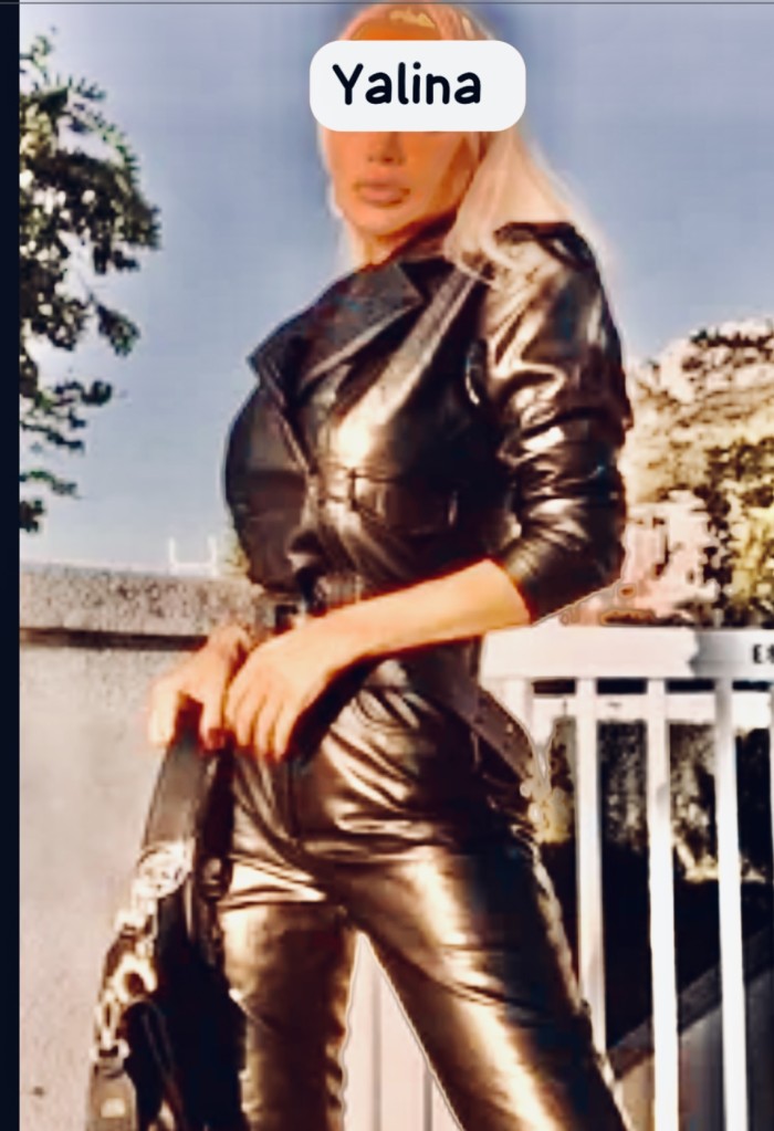 Bombón Rubia espectacular