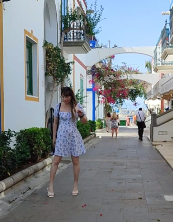 brasileña en canarias/ una garota Brasileira