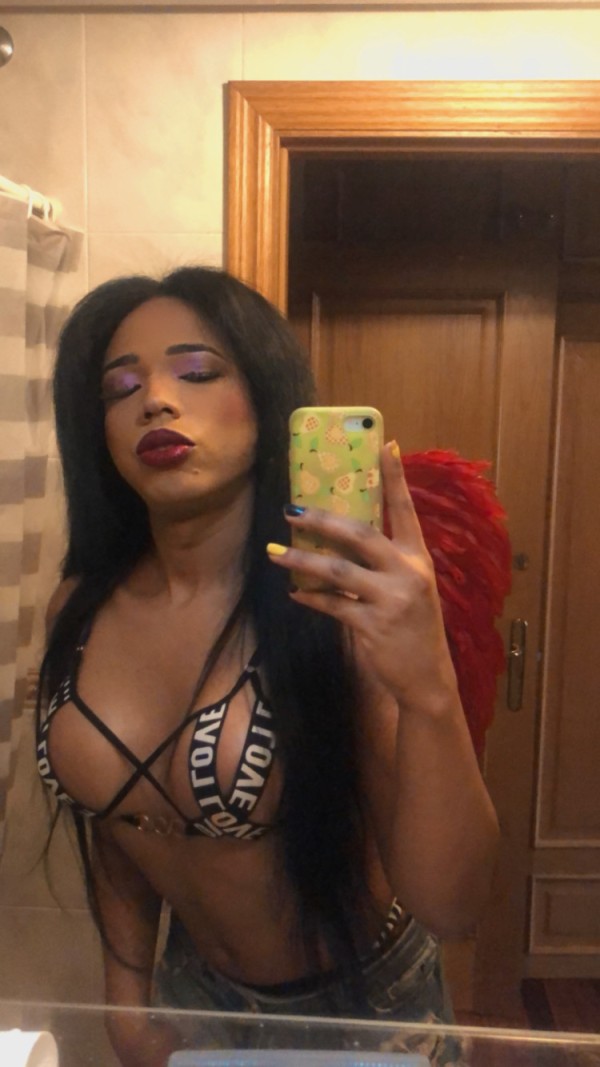 Kim morena con gran sorpresa X X L