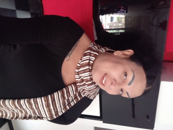 TRAVESTI MORENAZA FIESTEIRA CLAVADORA JUGUETONA