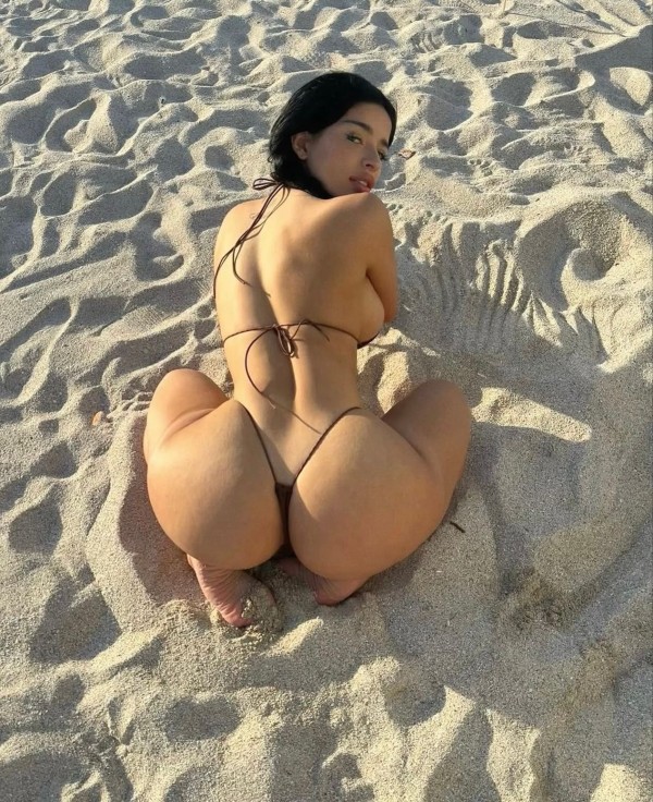 AMOR SOY CAROLINA ESTOY EN BARCELONA LAS 24 HRS SUPER FIXSTXRITA